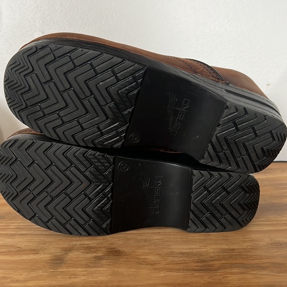 Dansko brown clogs size 40 (women’s 9) - Picture 4 of 5